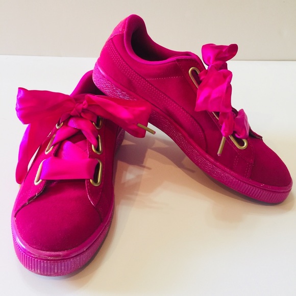 magenta puma shoes